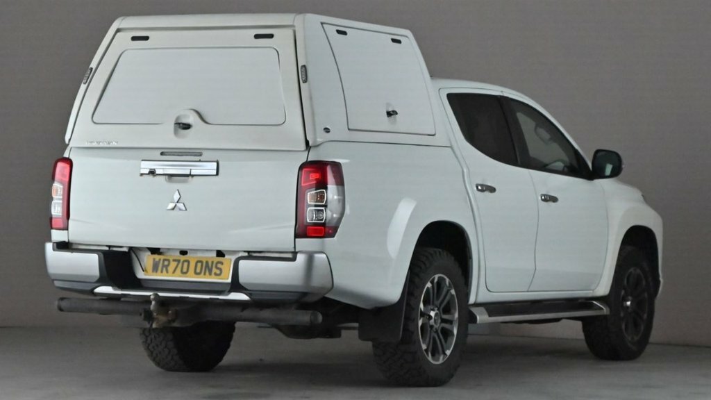 Mitsubishi L200 2.2L Dc Barbarian White #4