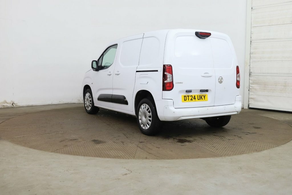 Vauxhall Combo 1.5L Pro White #5