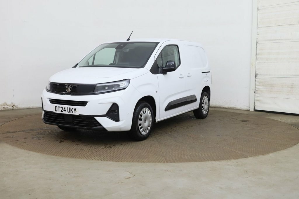 Vauxhall Combo 1.5L Pro White #3