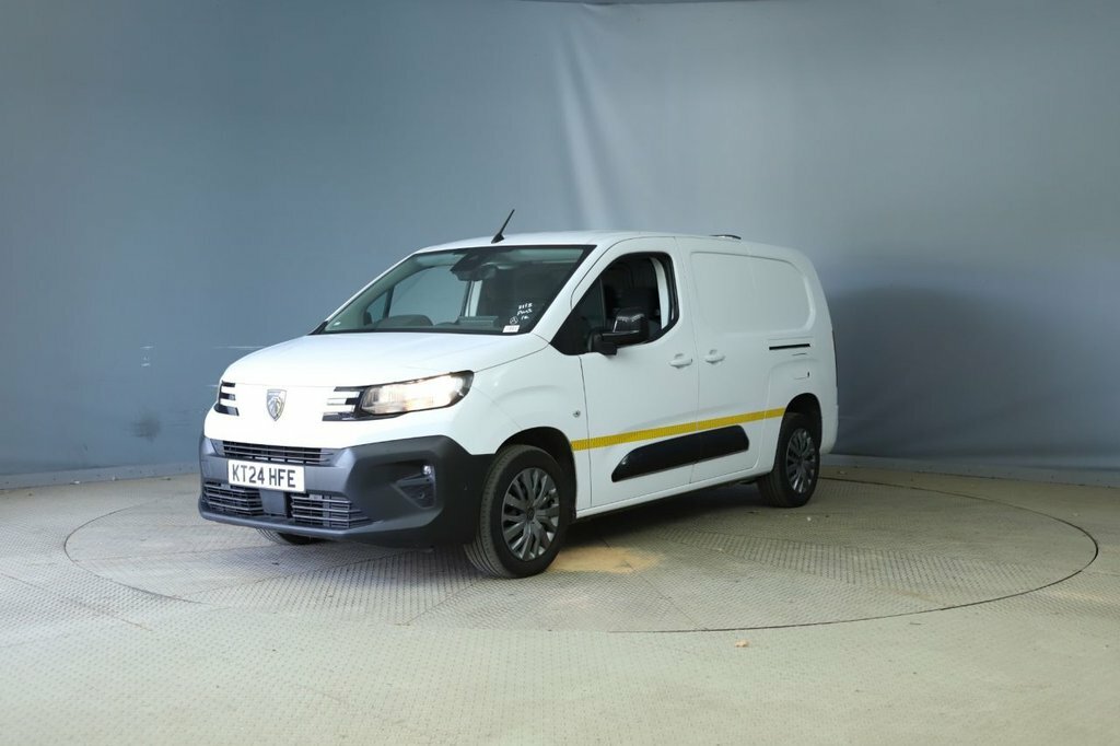 Peugeot Partner 1.5L Asphalt 6Dr White #3
