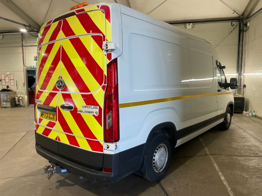 Maxus Deliver 9 2L Null White #4