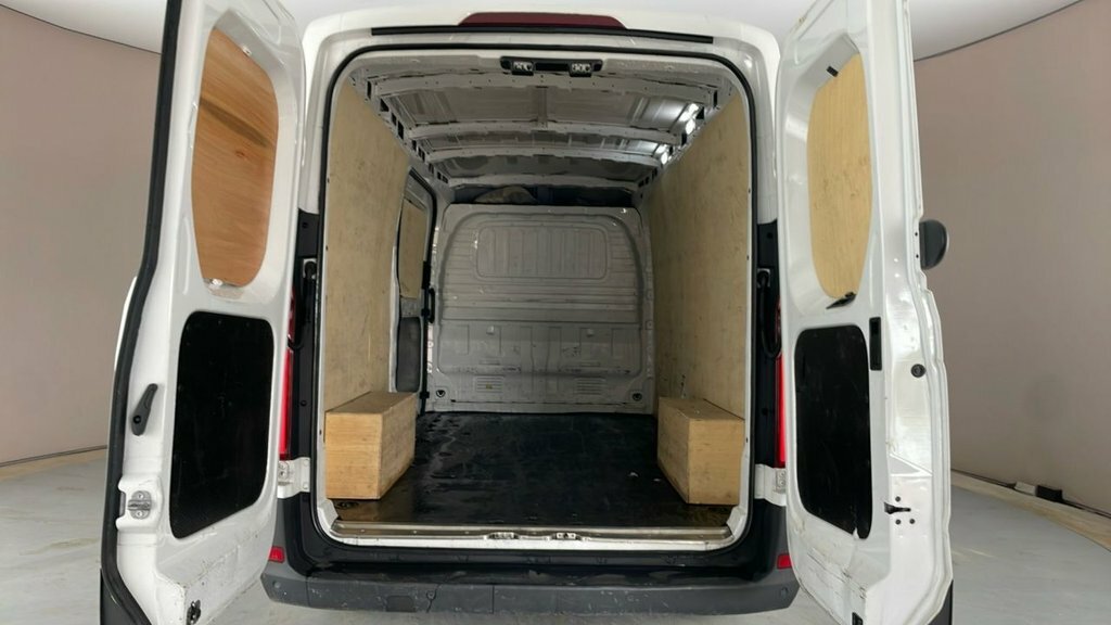 Maxus Deliver 9 2L Null White #5