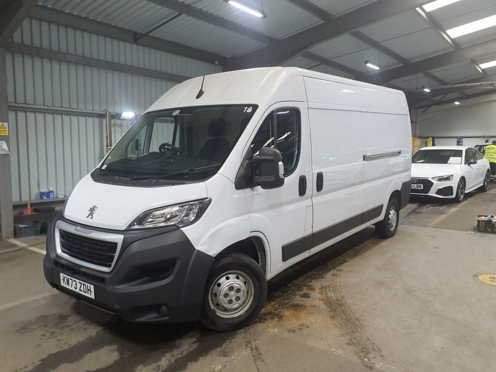 Peugeot Boxer 2.2L Professional Premium White #2
