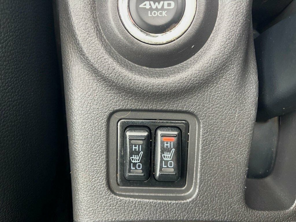 Mitsubishi Outlander Phev Gx 4H White #42
