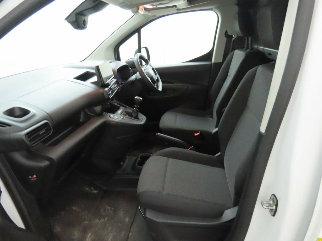 Vauxhall Combo 1.5 Turbo D 2300 Pro Panel Van S White #10