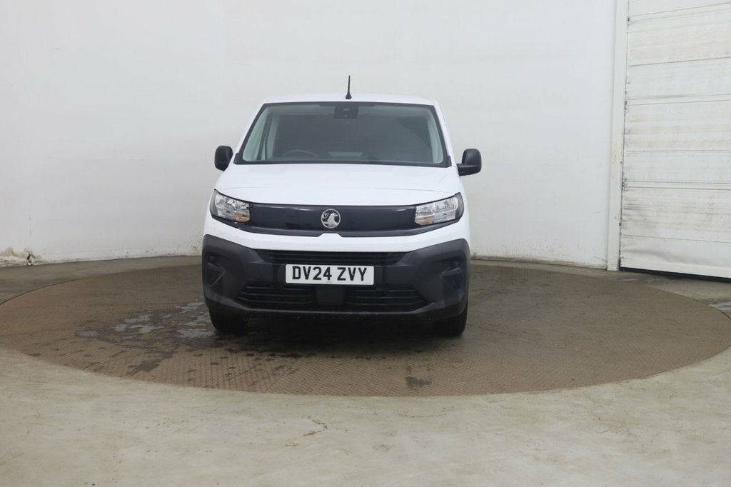 Vauxhall Combo 1.5L Prime White #2