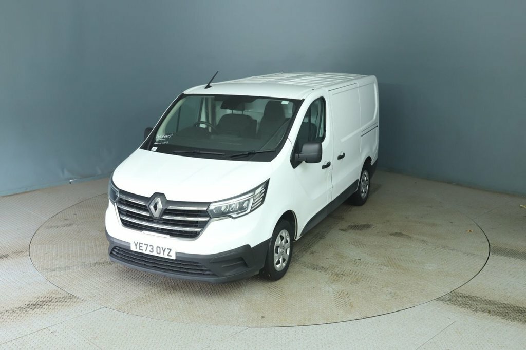 Renault Trafic 2L Business White #4