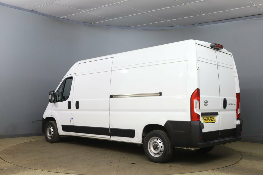 Toyota PROACE 2.2L Icon White #5