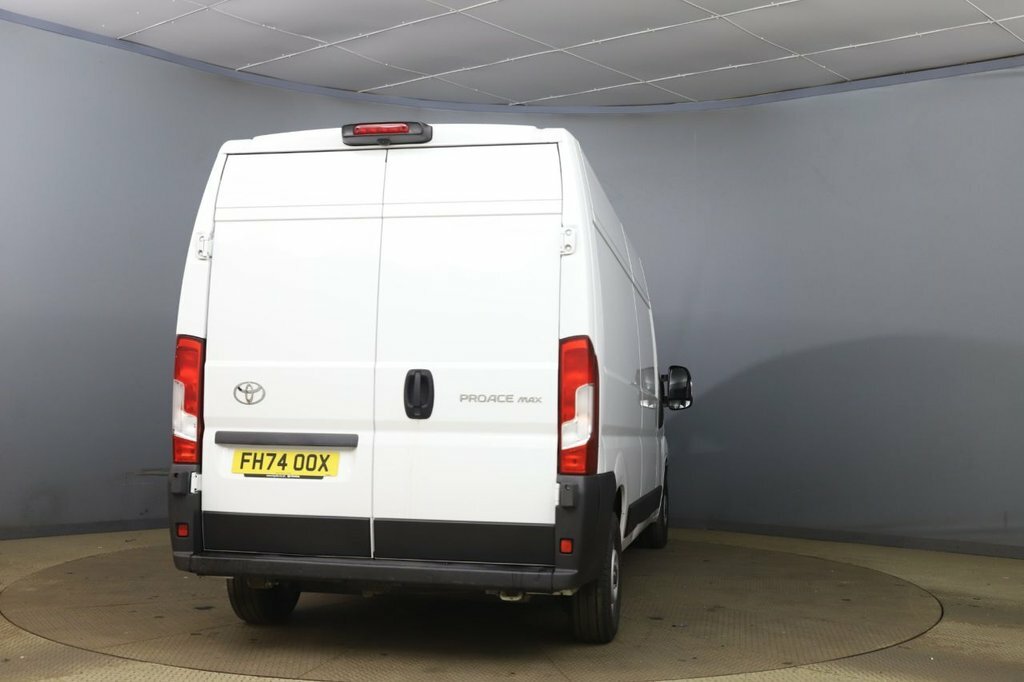 Toyota PROACE 2.2L Icon White #6