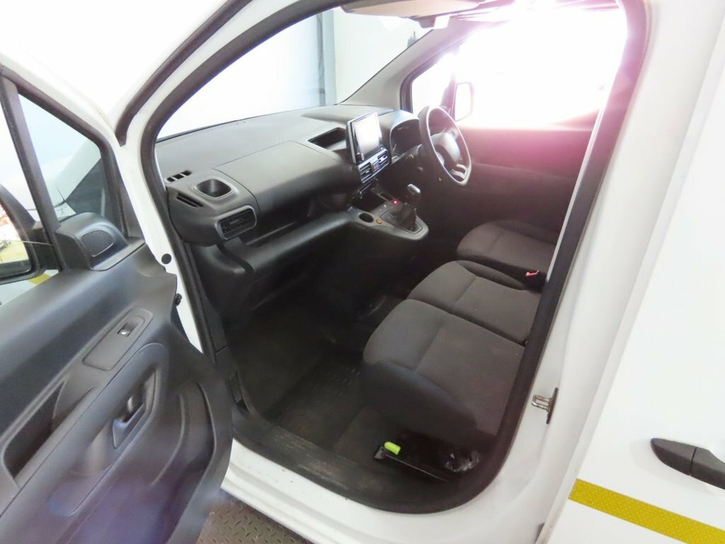 Citroen Berlingo 1.5L Enterprise M Pro White #6