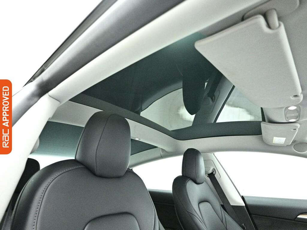 Tesla Model 3 Dual Motor Performance Saloon LA72OXF White #3