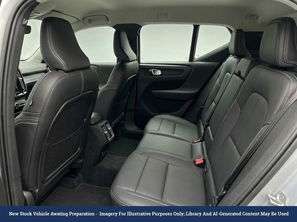 Volvo XC40 1.5 T3 Inscription Pro Suv Euro 6 Black #4