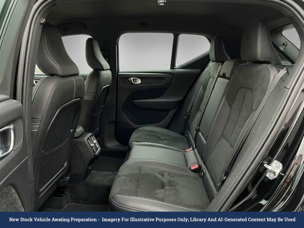Volvo XC40 2.0 B3 Mhev Plus Dark Suv Hybrid Dct Au Black #3