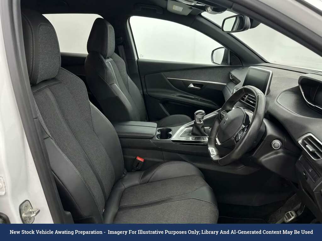 Peugeot 5008 1.2 Puretech Allure Grey #2