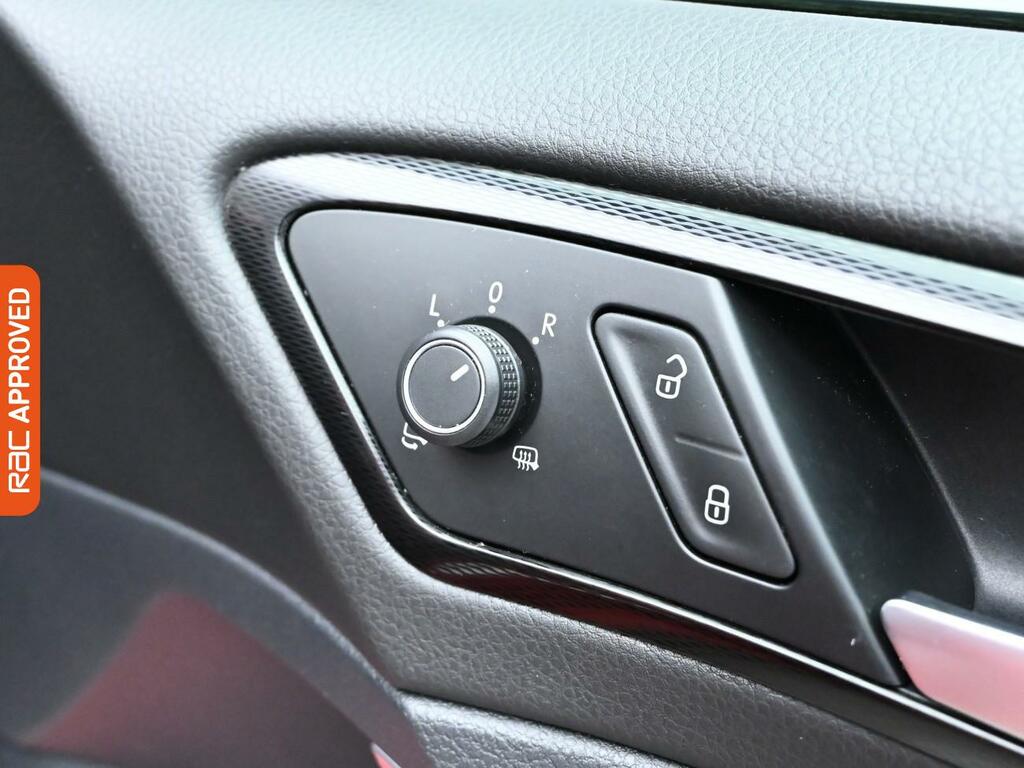 Volkswagen Golf Golf Se Nav Tsi Bluemotion Technology Black #20
