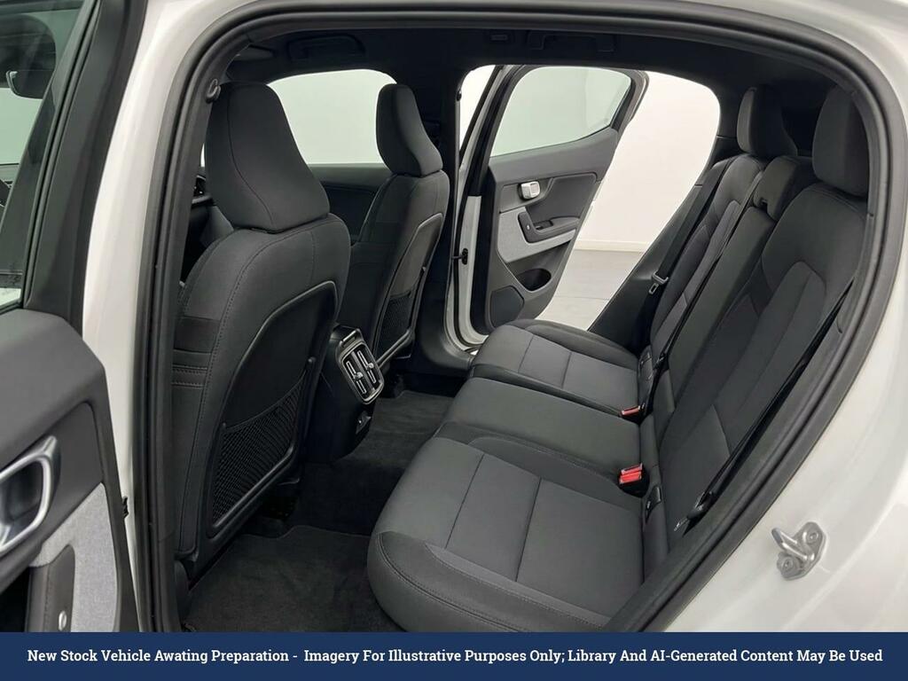 Polestar 2 Single Motor 64Kwh Standard Range Fastback Ele White #4