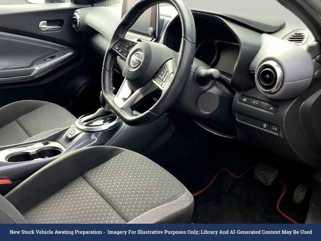 Nissan Juke White #3