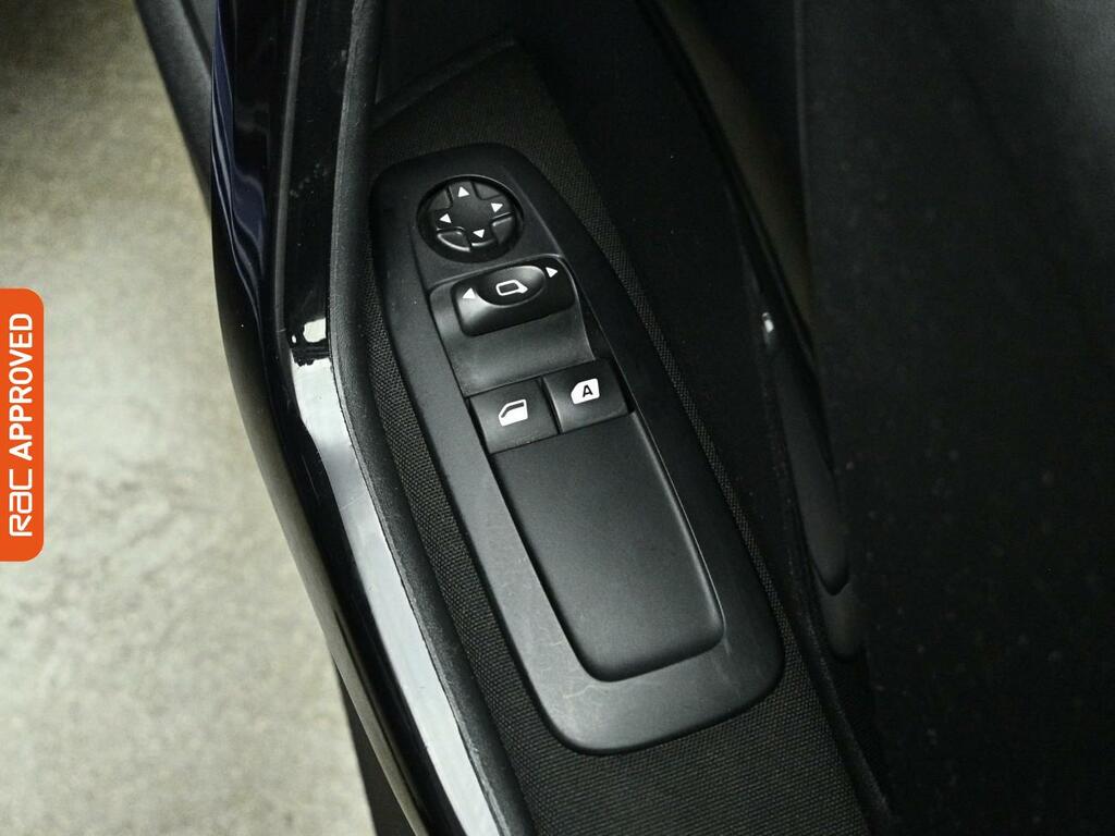 Peugeot 208  Blue #17