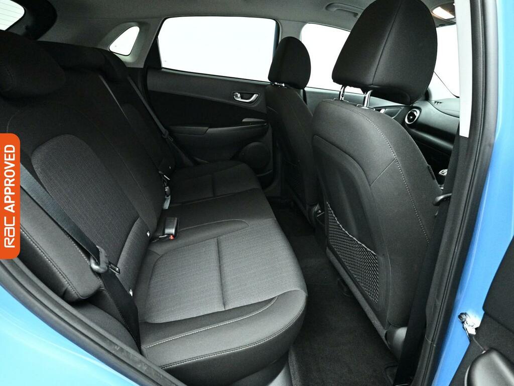 Hyundai Kona Premium Red #11