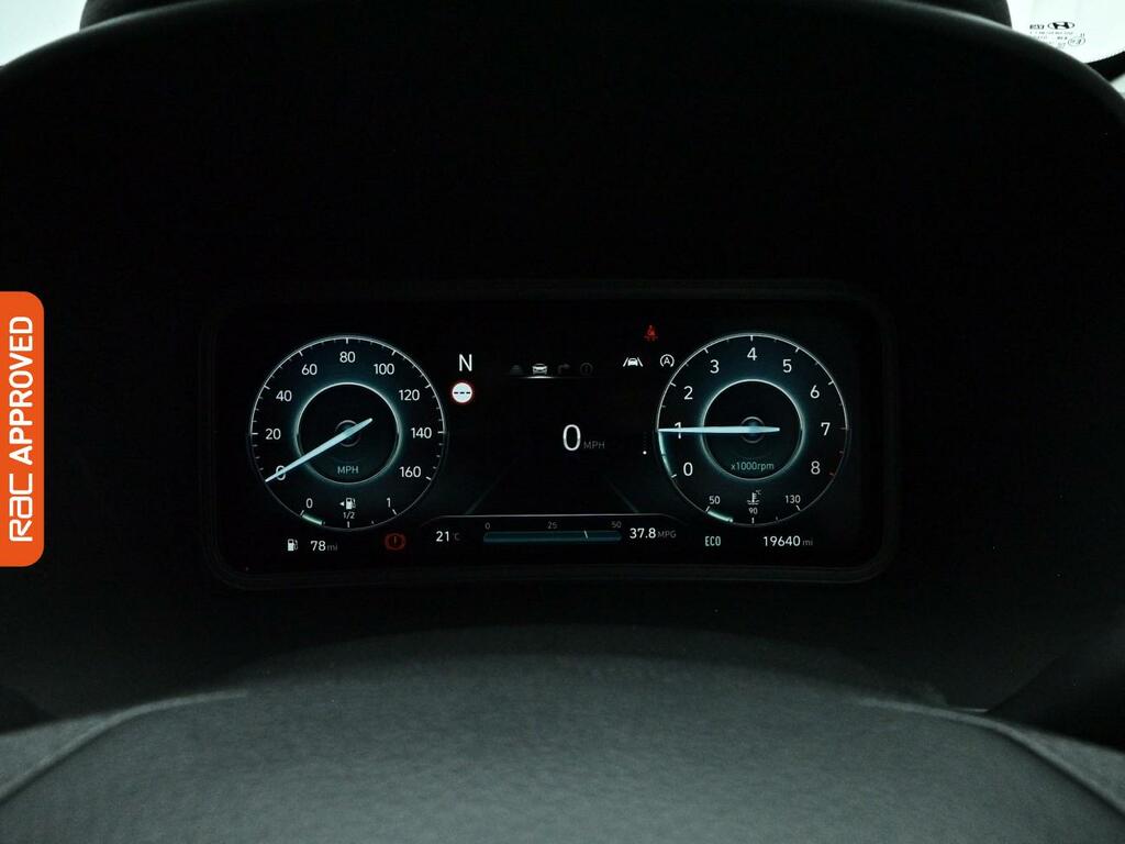 Hyundai Kona Premium Red #9