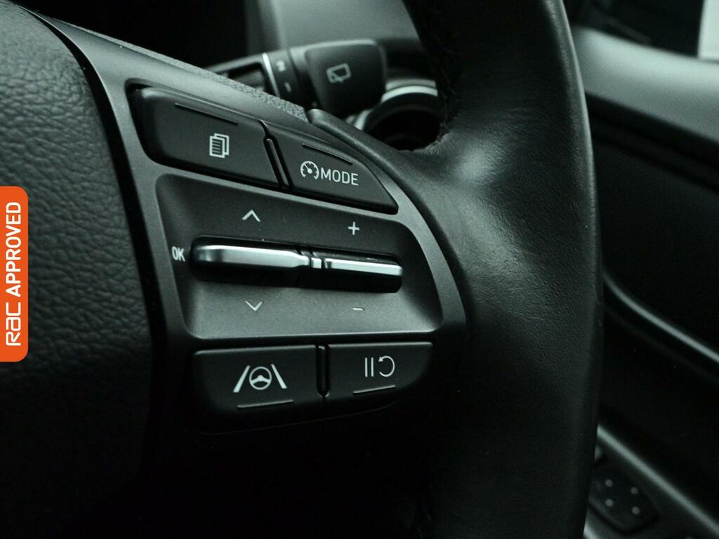 Hyundai Kona Premium Red #21