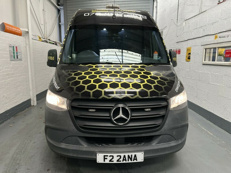 Mercedes-Benz Sprinter 316 Cdi White #2