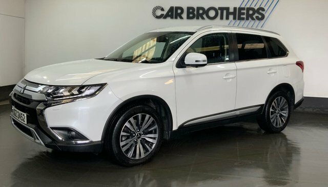 Mitsubishi Outlander 2.0 Mivec Exceed Suv Cvt 4Wd Euro 6 S White #6