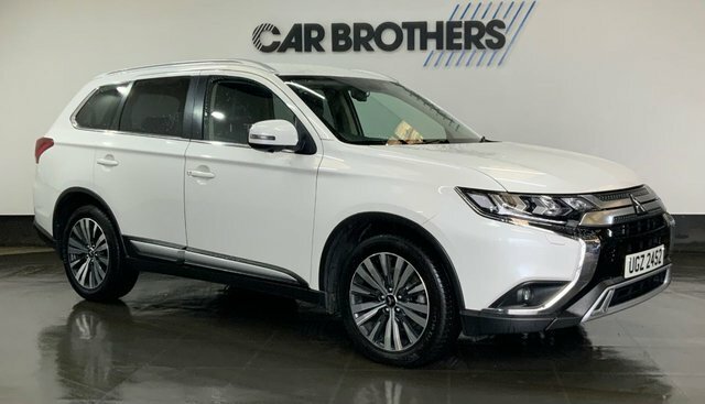 Mitsubishi Outlander 2.0 Mivec Exceed Suv Cvt 4Wd Euro 6 S White #2