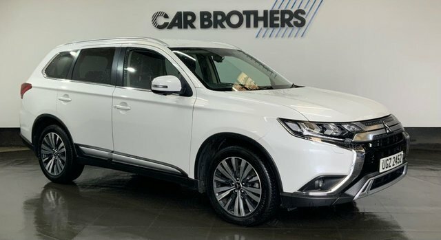 Mitsubishi Outlander 2.0 Mivec Exceed Suv Cvt 4Wd Euro 6 S White