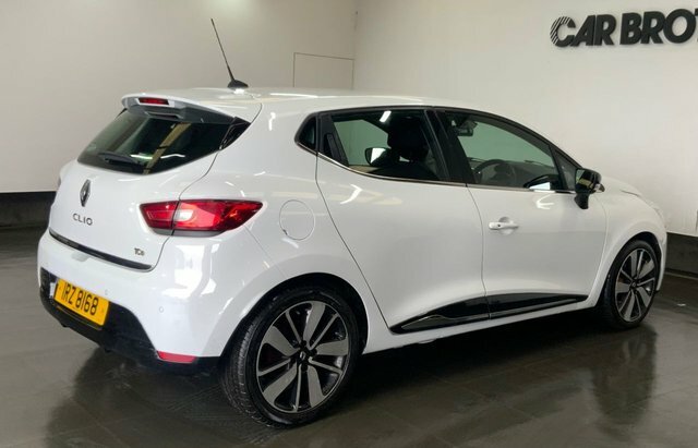 Renault Clio Dynamique Medianav Black #13