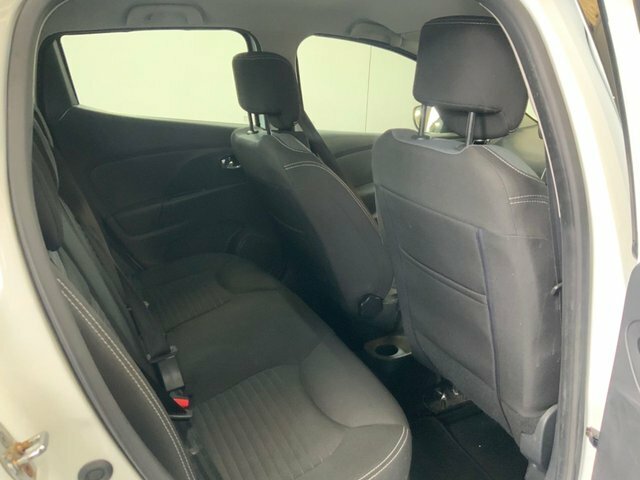 Renault Clio Dynamique Medianav Black #20
