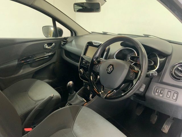 Renault Clio Dynamique Medianav Black #23