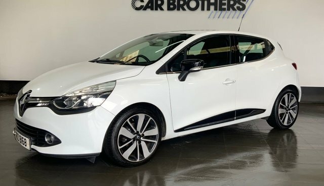 Renault Clio Dynamique Medianav Black #8