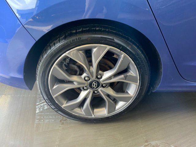 Hyundai I30 Hatchback Black #11