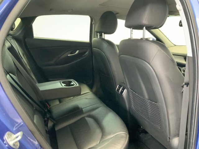Hyundai I30 Hatchback Black #16