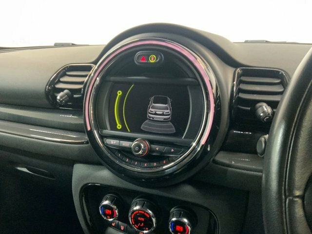 Mini Clubman Cooper Red #28