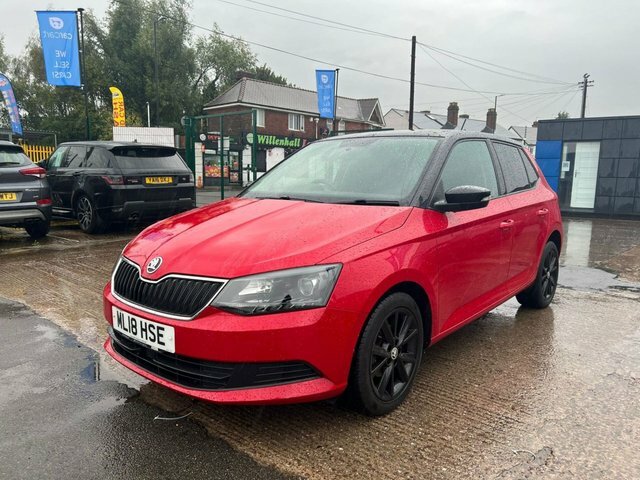 Skoda Fabia Tsi Colour Edition Hatchback Red #2