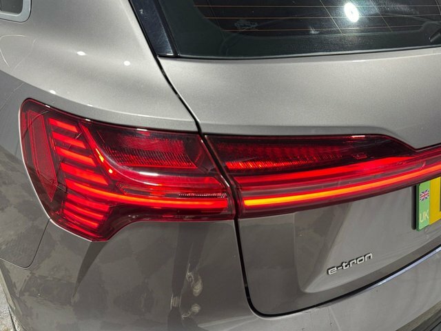 Audi E-tron Technik Suv Grey #6
