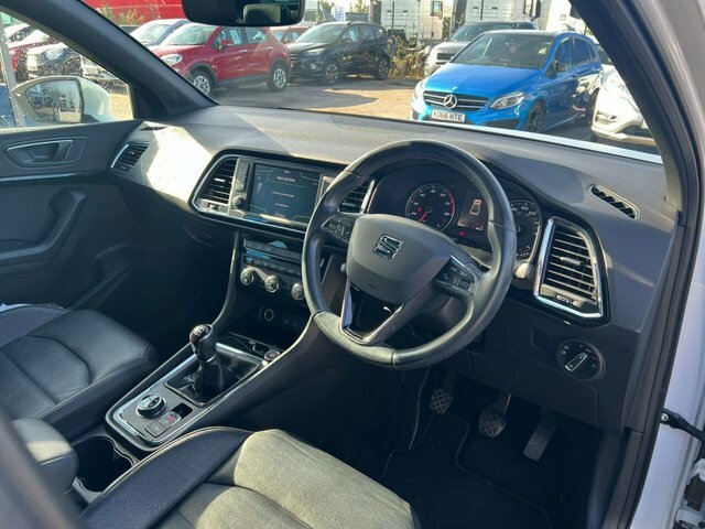 Seat Ateca Ecotsi Xcellence Suv White #6