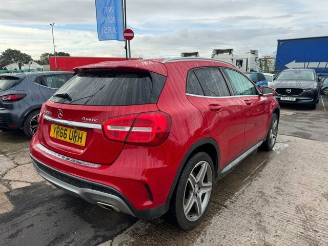Mercedes-Benz GLA Class Gla220d Amg Line Premium Red #4