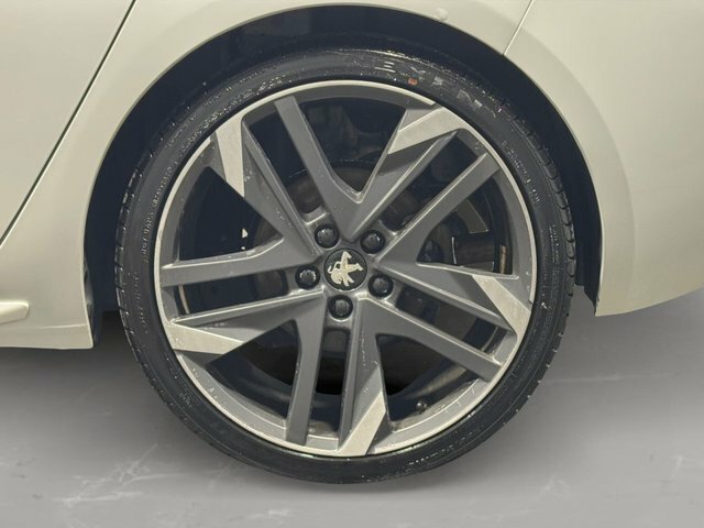 Peugeot 308 Hatchback 1.5 Black #38