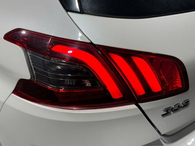 Peugeot 308 1.6 Thp Gti By Peugeot Sport Hatchback White #6