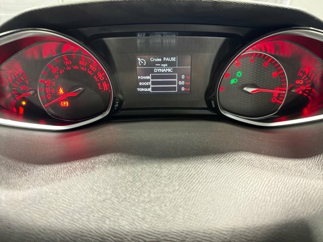 Peugeot 308 Hatchback 1.5 Black #32