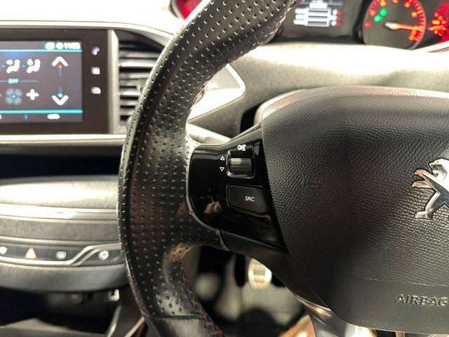 Peugeot 308 Hatchback 1.5 Black #28