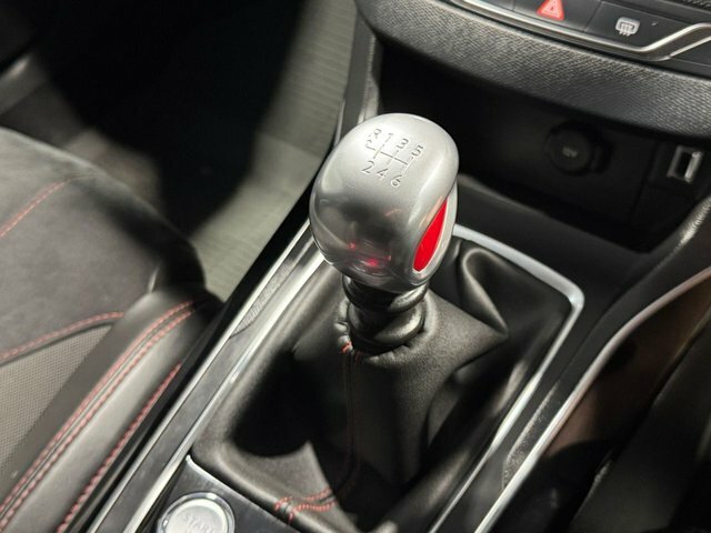 Peugeot 308 Hatchback 1.5 Black #22