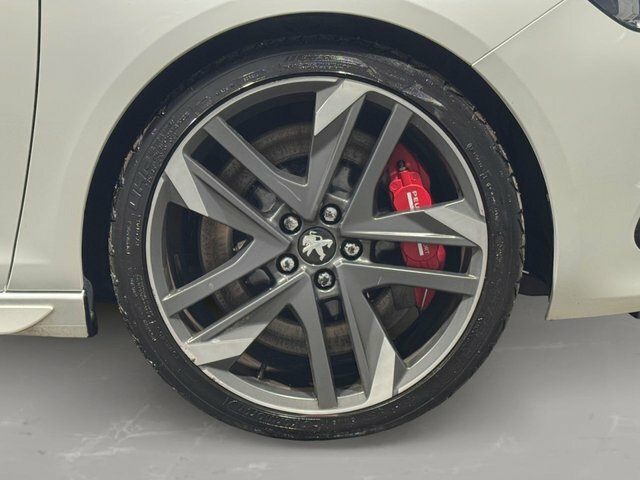 Peugeot 308 Hatchback 1.5 Black #40