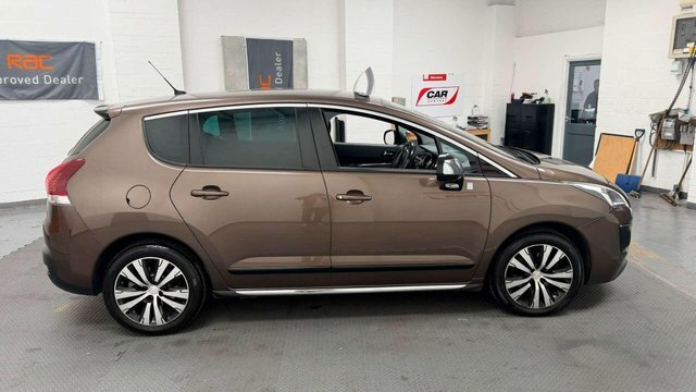 Peugeot 3008 Active White #7