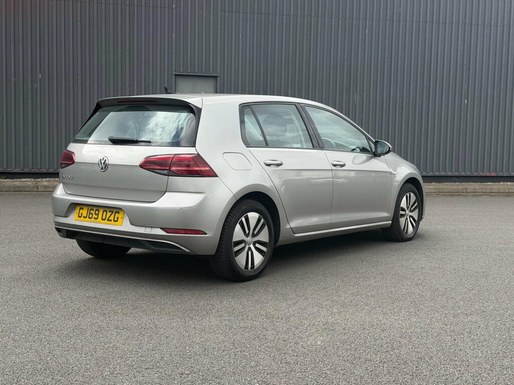Volkswagen e-Golf 35.8Kwh E-golf Silver #3