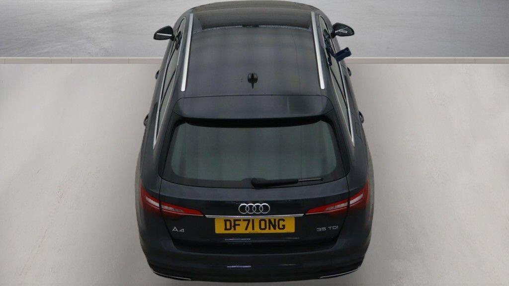 Audi A4 Avant Black Edition Black #8