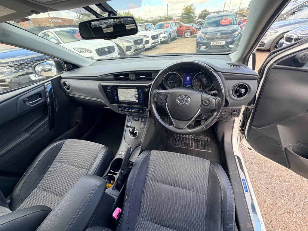 Toyota Auris Design Blue #13